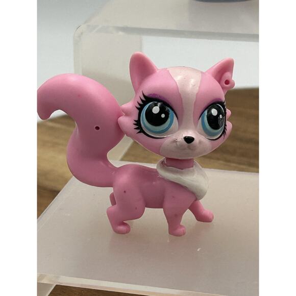 Littlest Pet Shop Hasbro Lot of 6 Mini LPS Animal Figures Cat Dog Walrus Deer - Picture 7 of 11